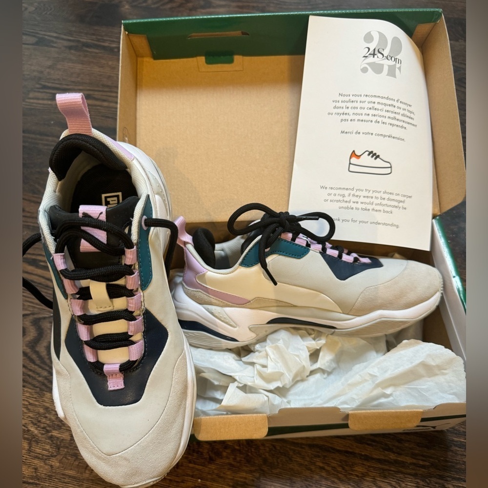 Puma Thunder Rive Gauche Womens
Synthetic Lace Up Trainers 369452 01 - Picture 11 of 16